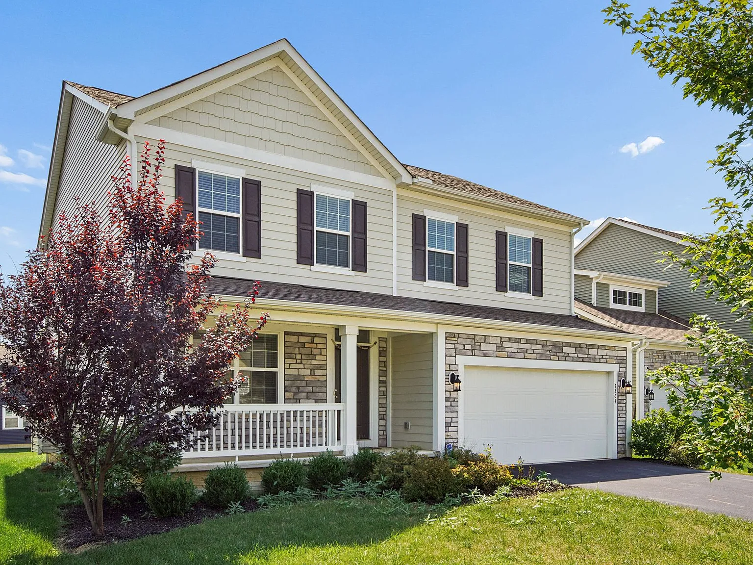 4 bed, 2.5 bath, 3000 sqft, $2,999 — Photo 3