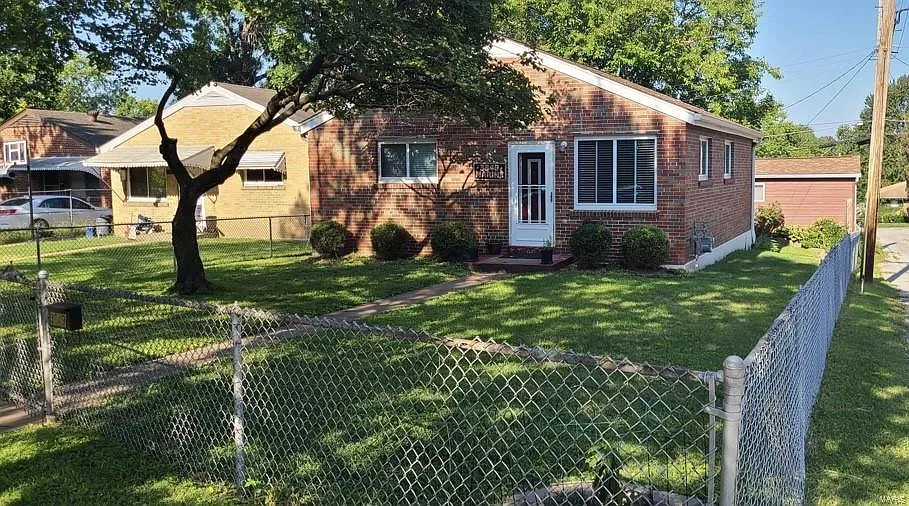 3849 Marine Ave photo 1
