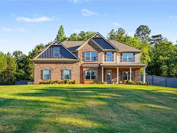 2100 River Walk Ct, Griffin, GA 30223