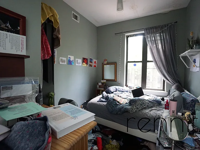 1160 Halsey St #3 — Photo 13