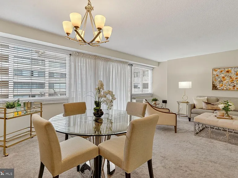 4515 Willard Ave #1112S — Photo 7