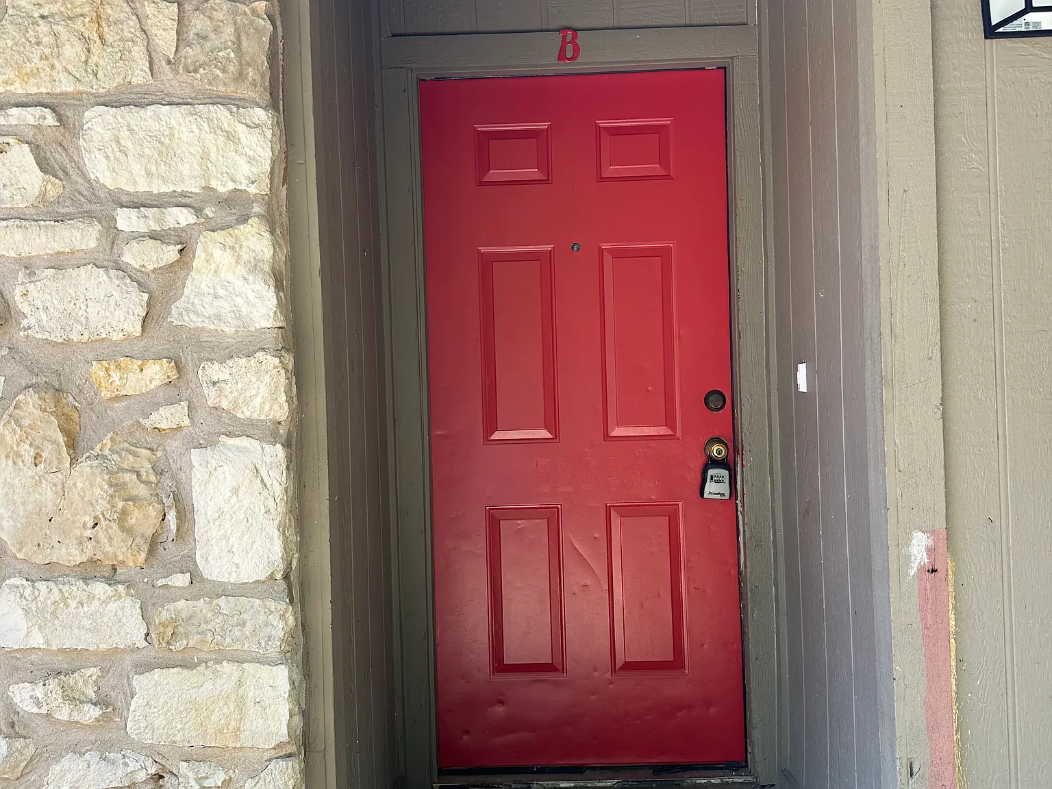 2 bed, 1771 sqft, $1,600 — Photo 2