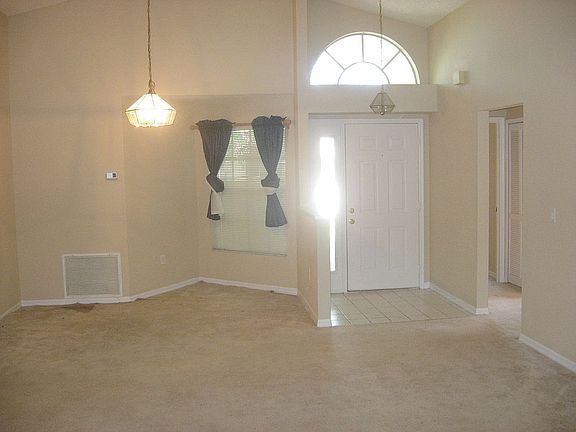 4th image of 2970 Shannon Cir