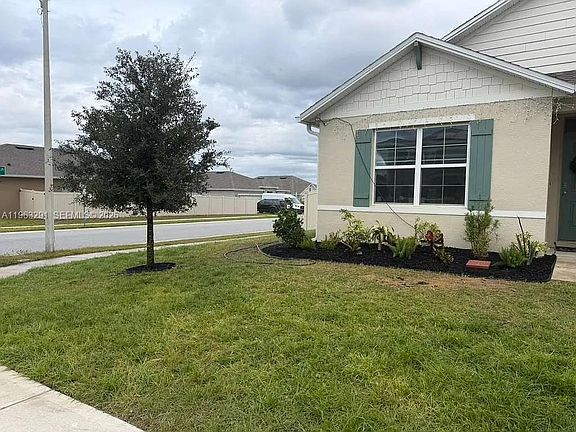 3rd image of 1747 Buckeye Rd