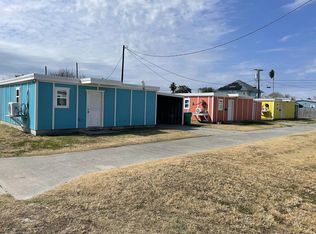 229 E Spencer Ave, Aransas Pass, TX 78336