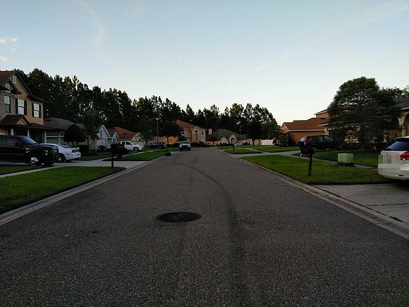 5th image of 4119 Sherman Hills Pkwy W