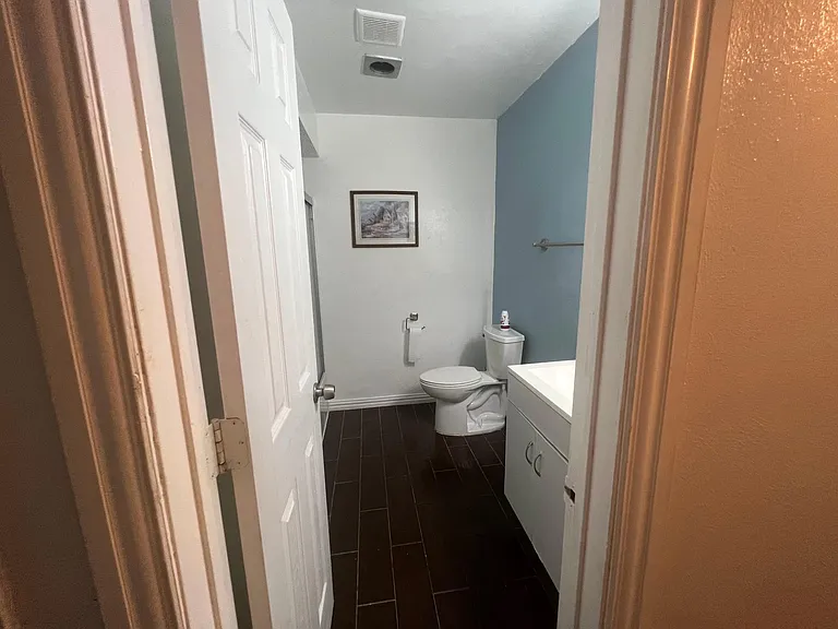 6004 Pinto Cir — Photo 15