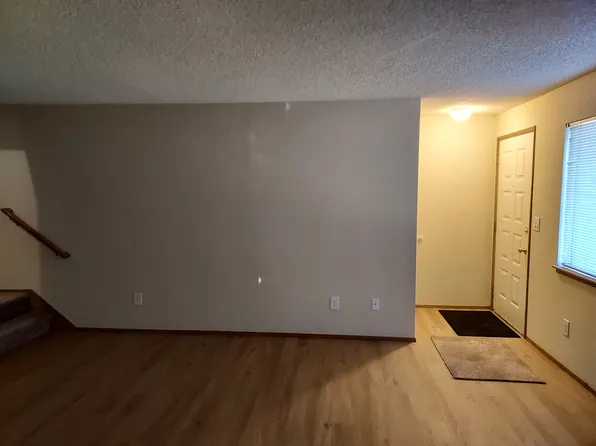 913 30th St NE APT B, Auburn, WA 98002