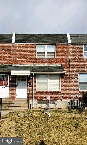 2nd image of 267 Bannockburn Ave