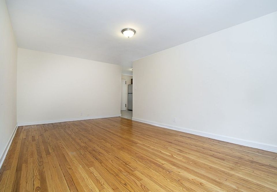 1st image of 6535 Yellowstone Blvd APT 3D