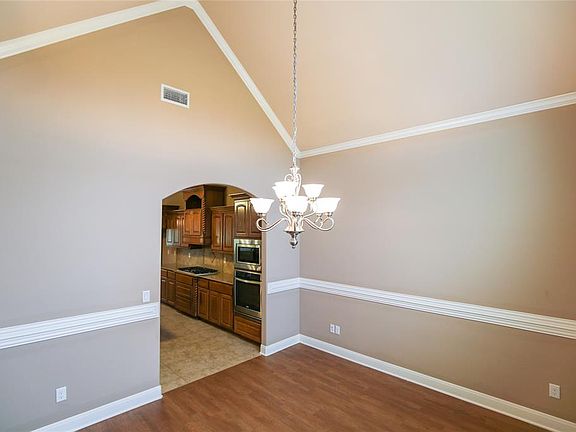 3rd image of 205 Sunnys Halo Blvd