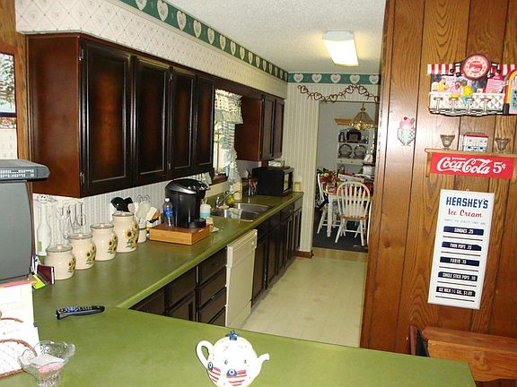 4th image of 808 N Brown St