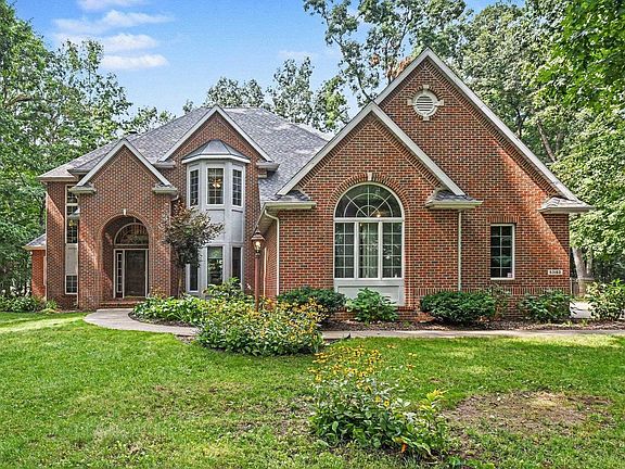 2nd image of 53163 Sylvan Ct