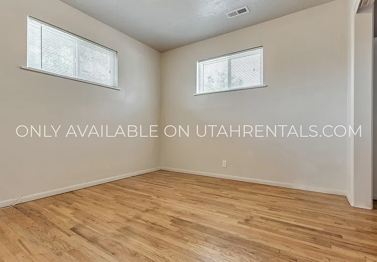 322 E Robert Ave #1 — Photo 9