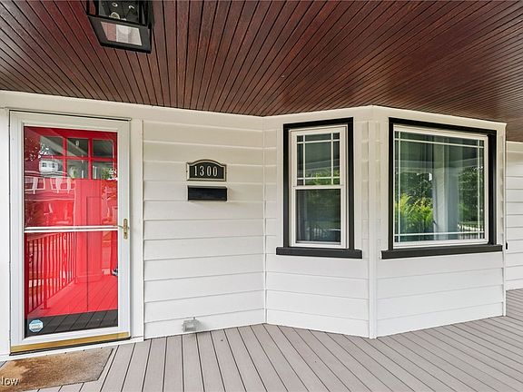 2nd image of 1300 Giel Ave