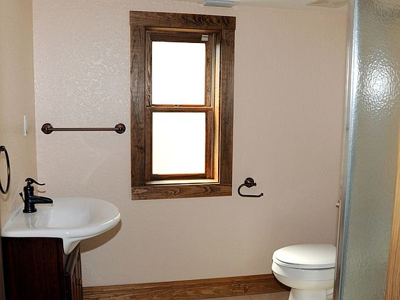 5th image of 2305 E 5th Ave