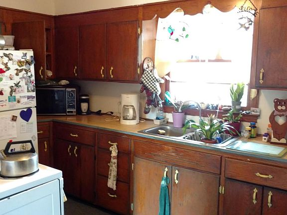 116 Brown  Kitchen