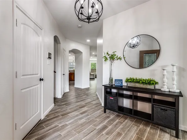 1800 Rodeo Dr, Anna, TX 75409