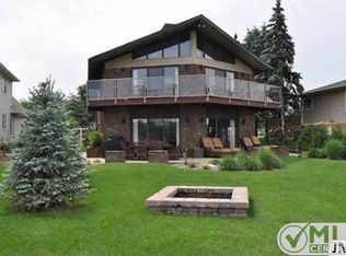 128 E Princess Dr, Brooklyn, MI 49230