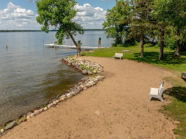 13335 E Shore Rd, Crosslake, MN 56442