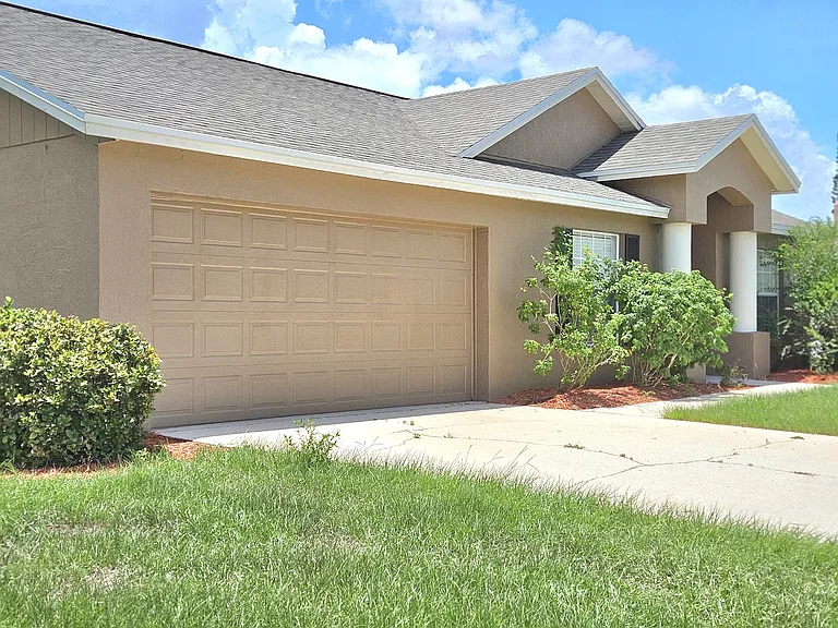 2783 Hickory Ridge Dr — Photo 2