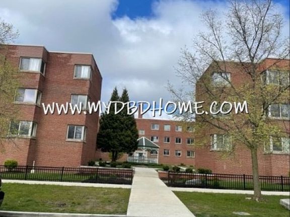 2nd image of 2301 Florida Dr APT B1