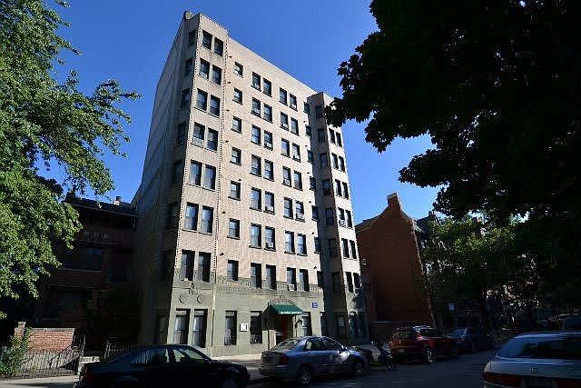 1st image of 550 W Arlington Pl APT 503