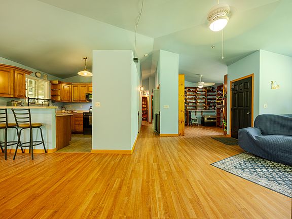 4th image of 13-3477 Alapai St