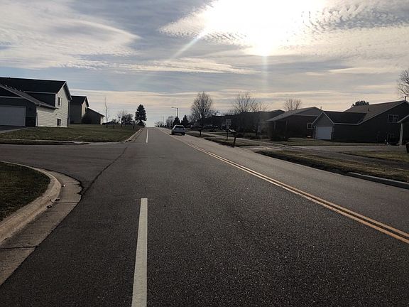 5th image of 601 19th Ave N