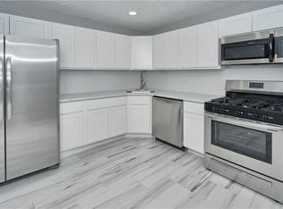 30 Country Club Ln, Pomona, NY 10970
