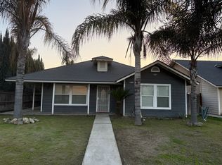 333 S O St, Dinuba, CA 93618