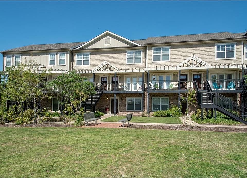 1st image of 1725 Harvey Mitchell Pkwy S APT 2121