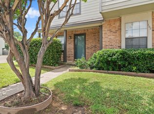 700 W Collins St, Denton, TX 76201