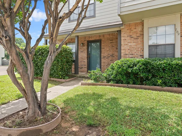 700 W Collins St, Denton, TX 76201
