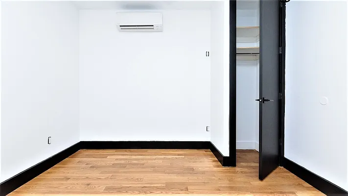 Rented by Nooklyn NYC LLC | media 21