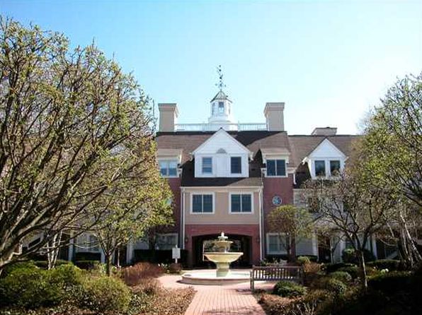 51 Forest Ave