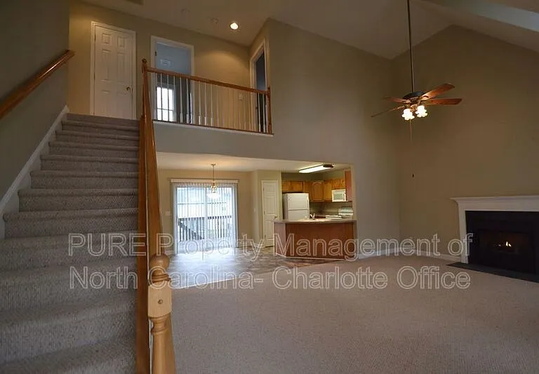 121 Sedge Meadow Dr — Photo 3