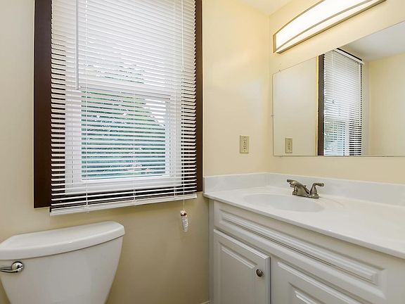 2nd image of 52 W Patterson Ave