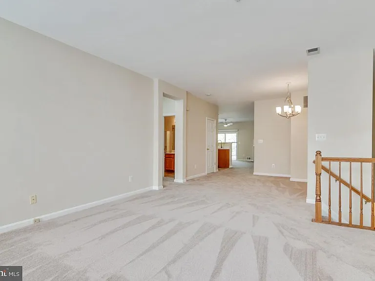43028 Old Gallivan Ter — Photo 4