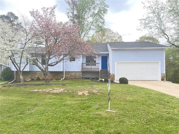 1454 Walnut Log Pl, Austell, GA 30168
