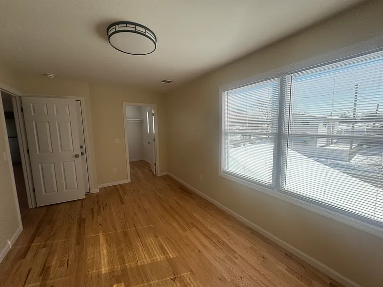 Spinner Ln — Photo 6