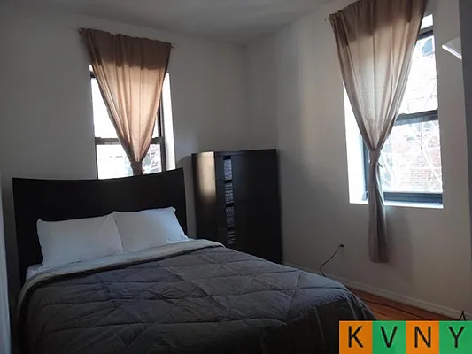 Rented by KVNY Soho | media 25