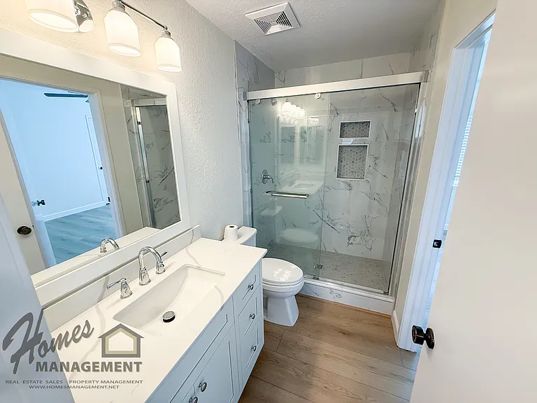 1826 Cortez Ave — Photo 13