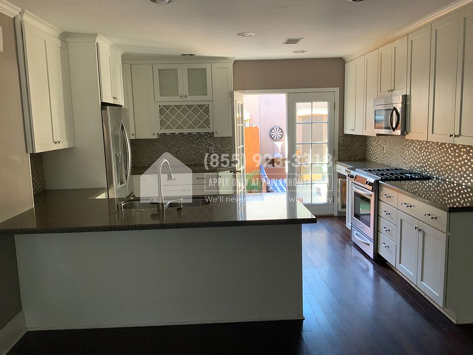 1st image of 125 Bennett Ave