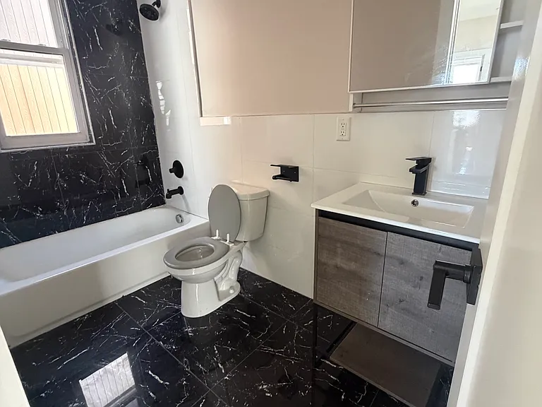 484 John F Kennedy Blvd #2R — Photo 6