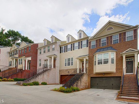 2nd image of 4244 Laurel Creek Ct SE