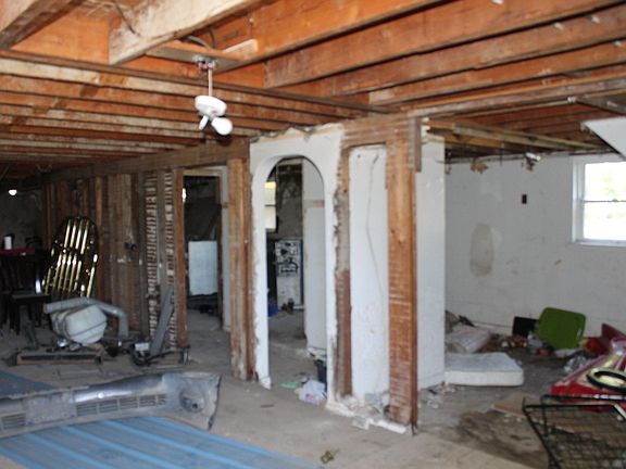 5th image of 431 7th St