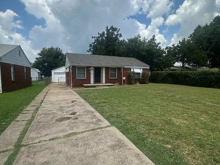 125 E Northrup Dr — Photo 4