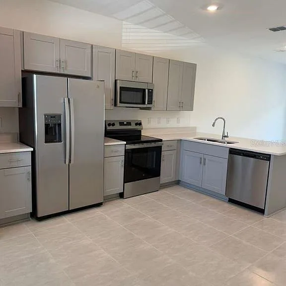 2848 Skyline Loop — Photo 2