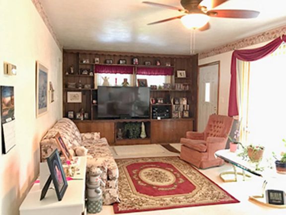 5th image of 103 W Lakeview Dr